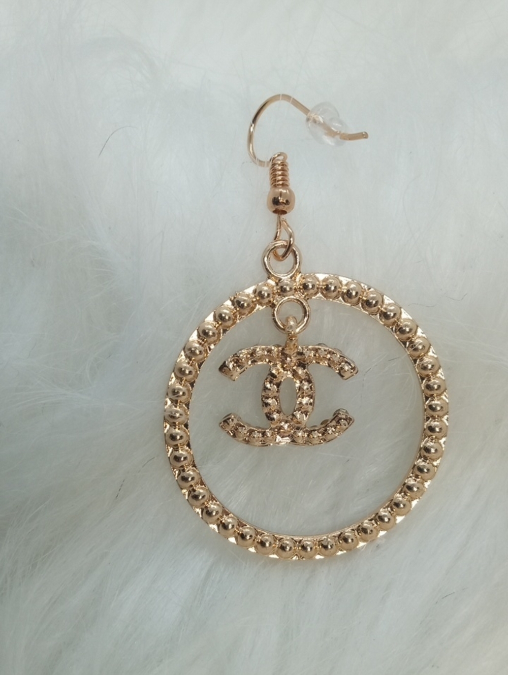BEDAZZLED GOLD TONE HOOPS LETTER C - Picture 4 of 5